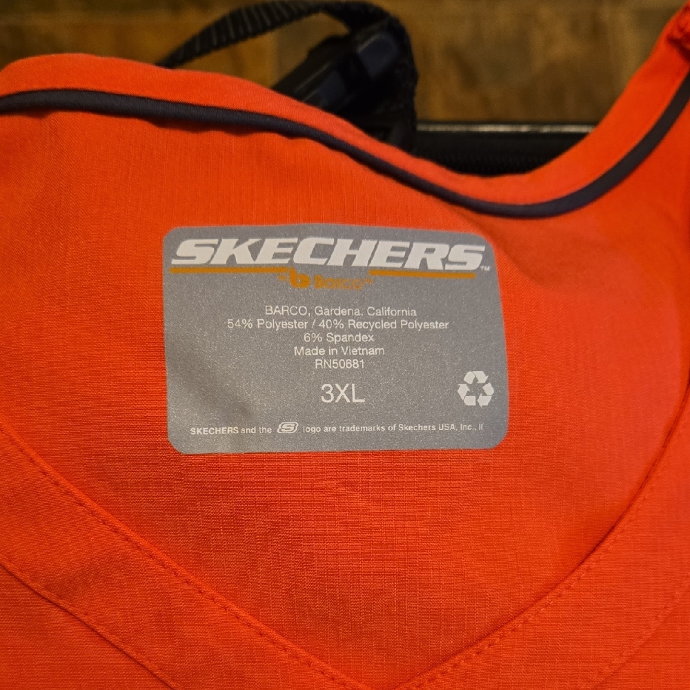 Skechers Red V-Neck Tee - 3XL